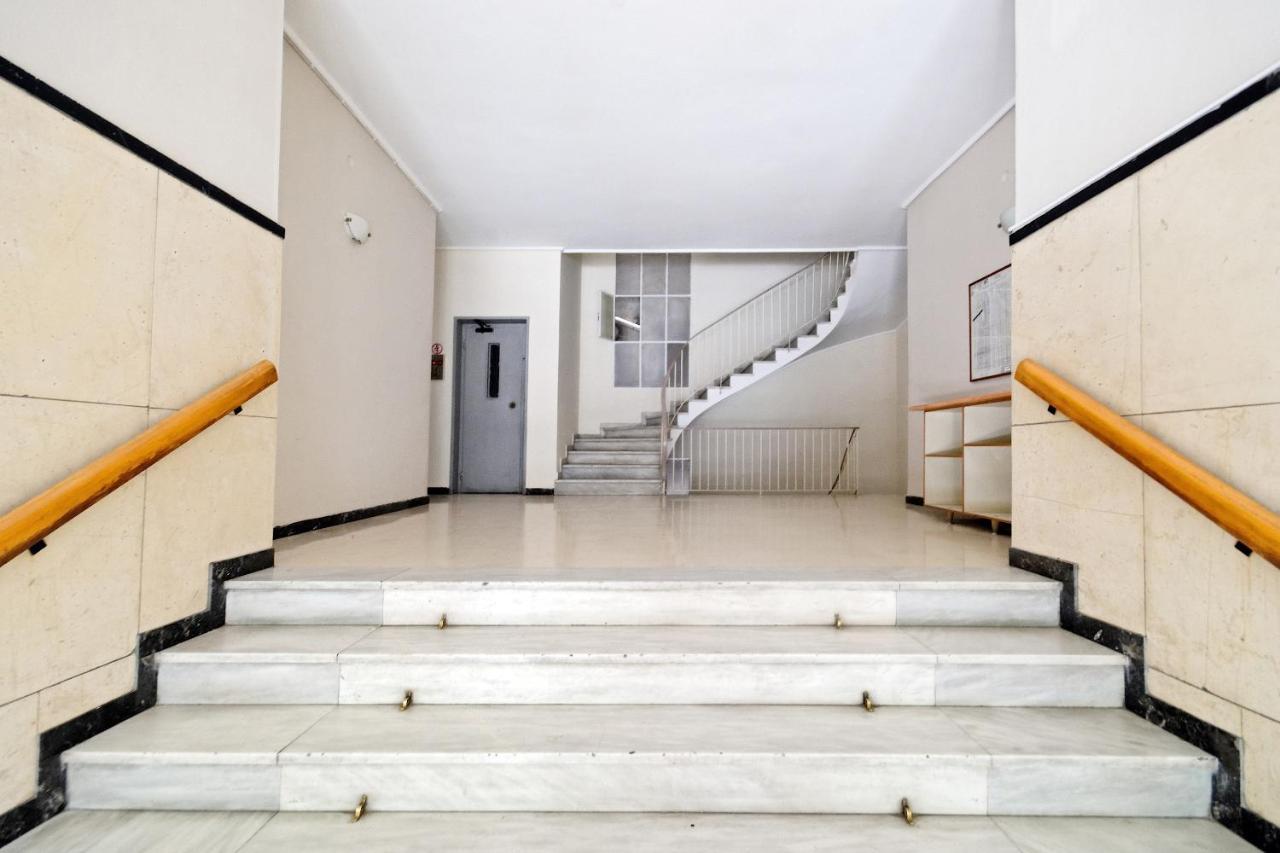 Elegant Big Apartment In Athens Center With Balcony Екстериор снимка